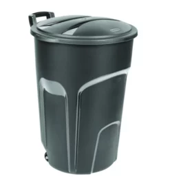 Rubbermaid 32 gal. Garbage Can with Wheels