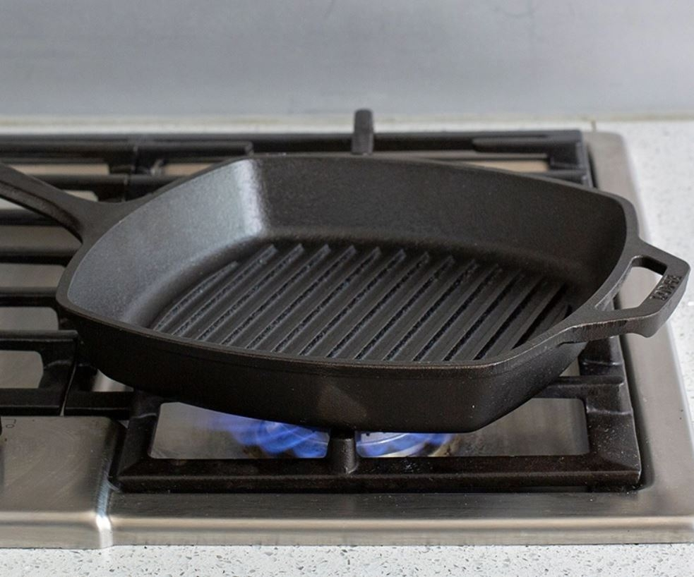 Lodge 10.5 Inch Square Cast Iron Grill Pan 4 Lodge 10.5 Inch Square Cast Iron Grill Pan - Image 2