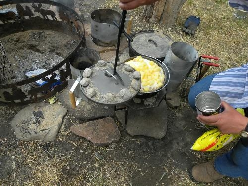 Lodge Camp Dutch Oven Lid Lifter 4 Lodge Camp Dutch Oven Lid Lifter - Image 2