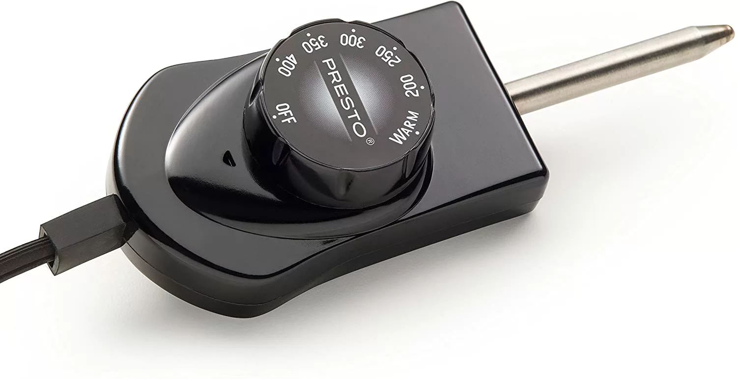 Presto Skillet 16" with Glass Lid 6 Presto Skillet 16" with Glass Lid - Image 4