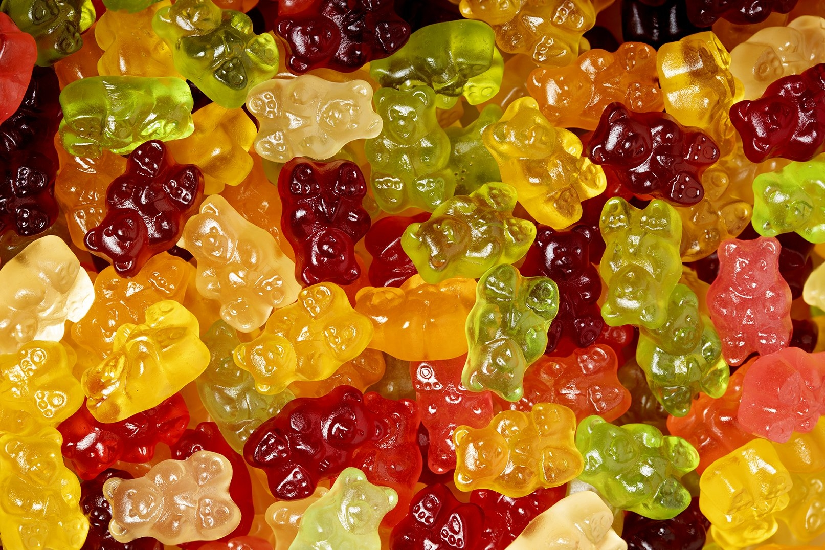 Albanese Ultimate™ 8 Flavor Gummi Bears™ 32oz Value Bag 5 Albanese Ultimate™ 8 Flavor Gummi Bears™ 32oz Value Bag - Image 3